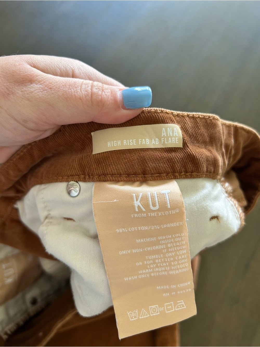 Kut from the Kloth Ana high rise fab ab flare corduroy pants in butterscotch - Picture 6 of 13